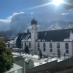 Sunny Design In With Spectacular View On Mount Titlis Engelberg
