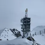 Sunny Design In With Spectacular View On Mount Titlis Chalet *