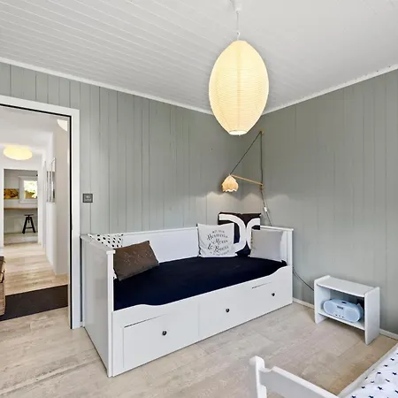 Sunny Design In With Spectacular View On Mount Titlis *